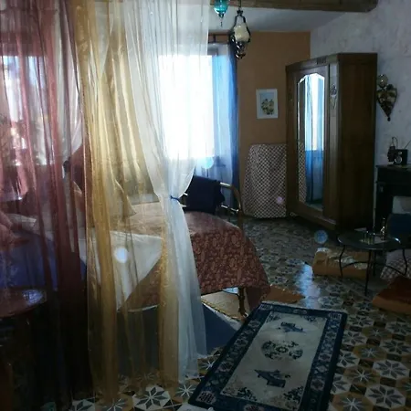 Bed & Breakfast La Dolce Vita Azille